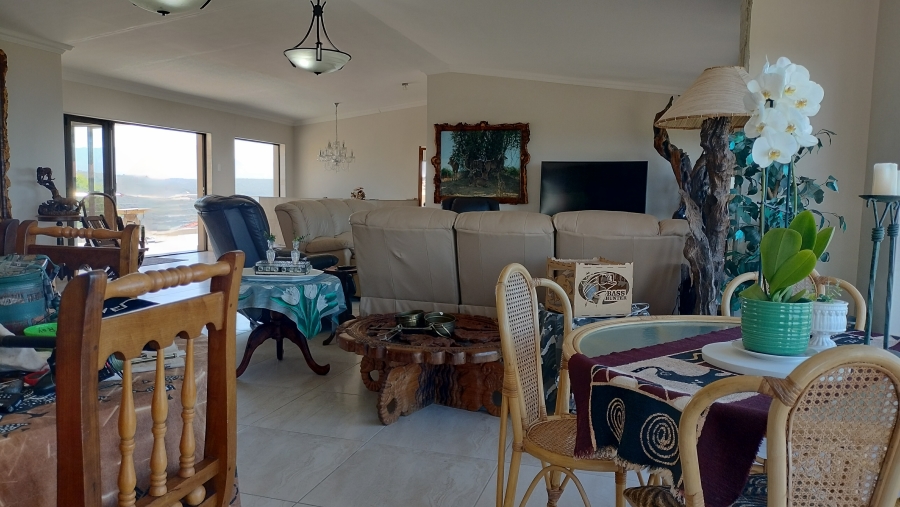 3 Bedroom Property for Sale in Grootbrakhoogte Western Cape